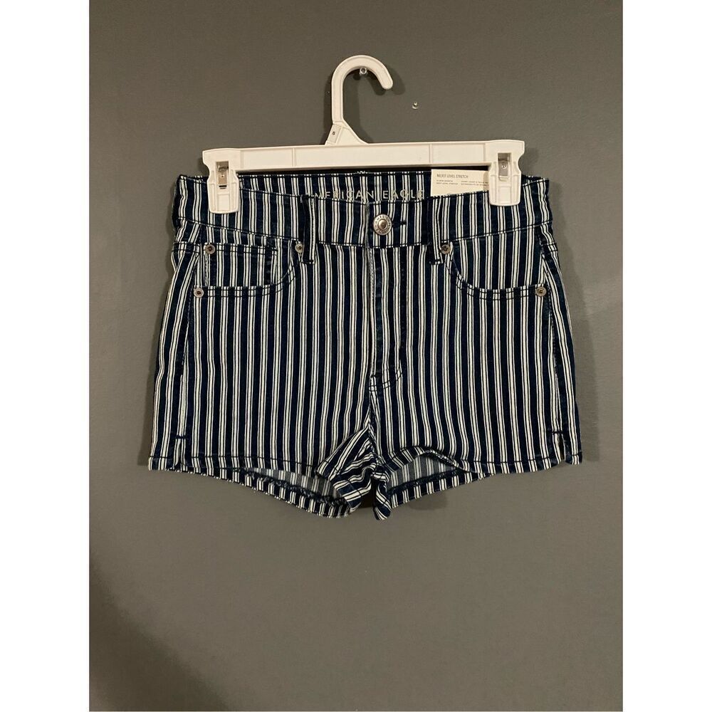 American Eagle Next Level Stretch Hi Rise Pinstripe Shorts Size 4 NWT